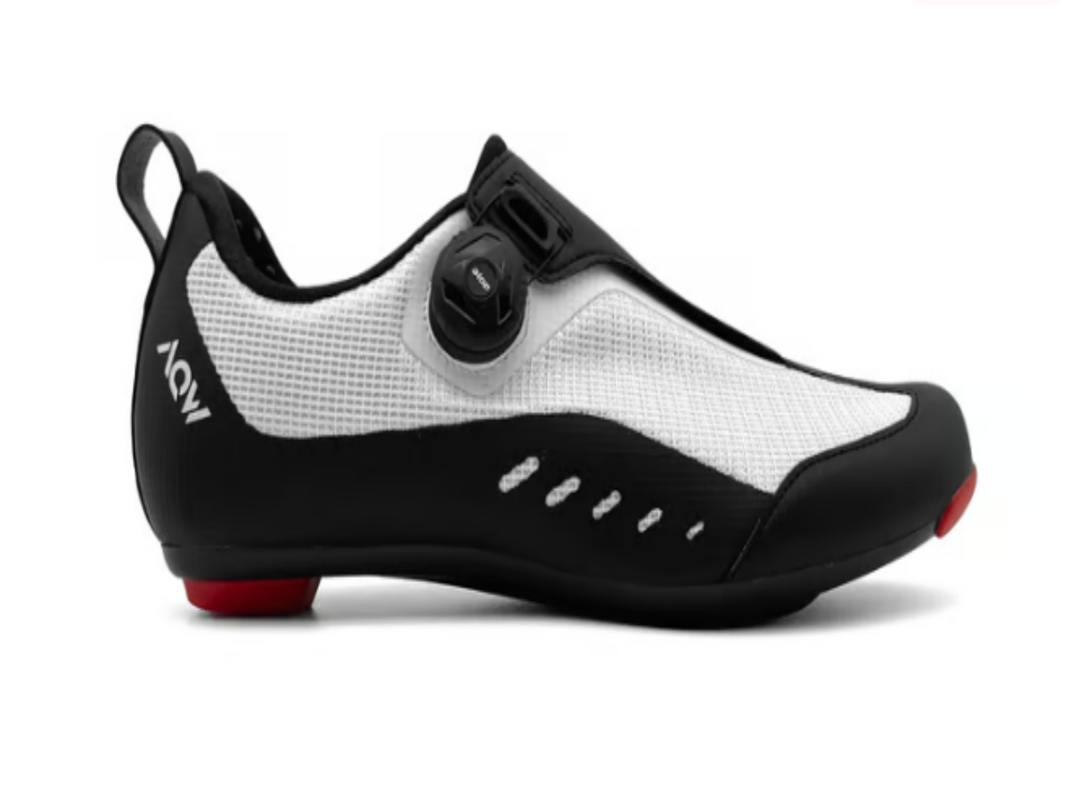 A Comprehensive Guide to Finding the Perfect Triathlon Cycling Shoes for an Unforgettable Performance