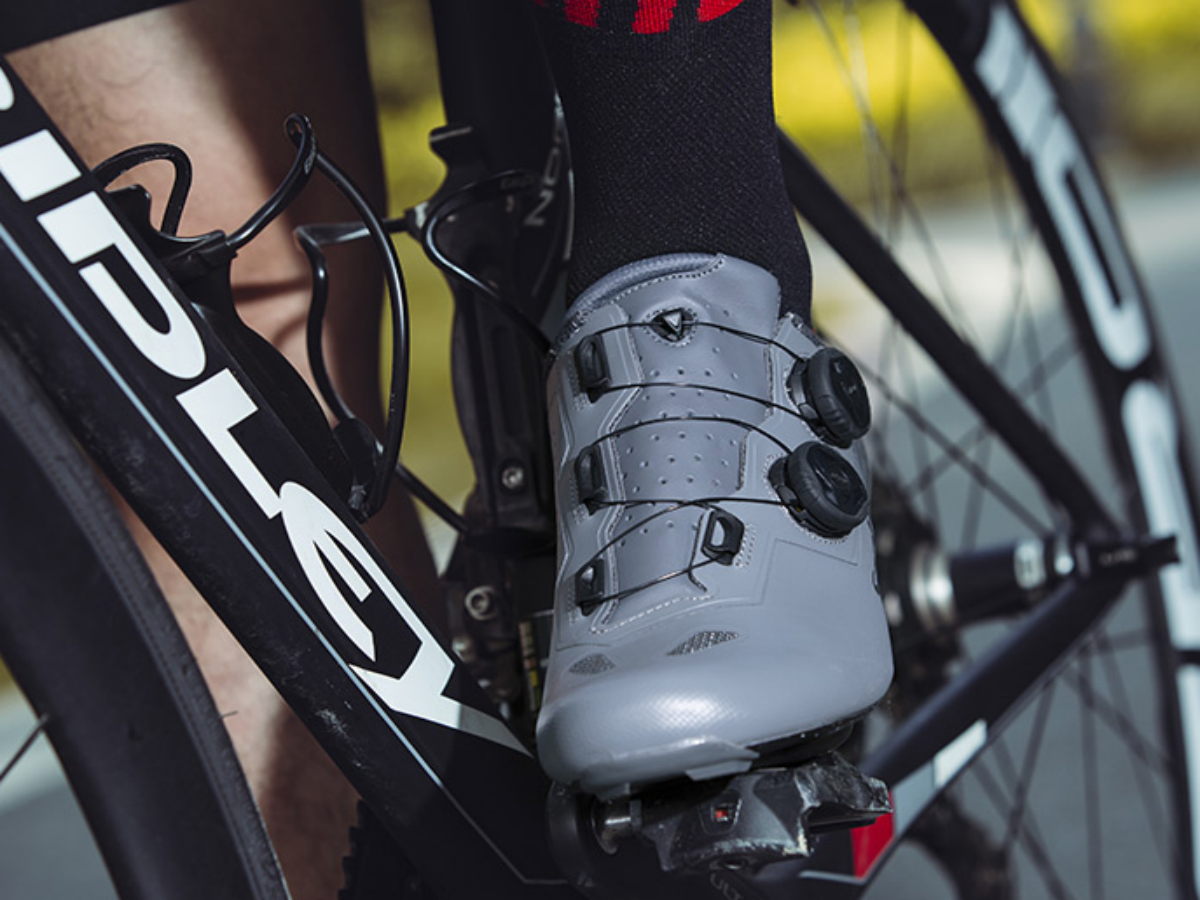 The Ultimate Guide to Road Cycling Shoes: Finding the Perfect Fit