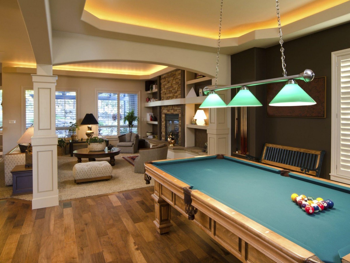 Choosing the Perfect Bar Box Pool Table for Your Home