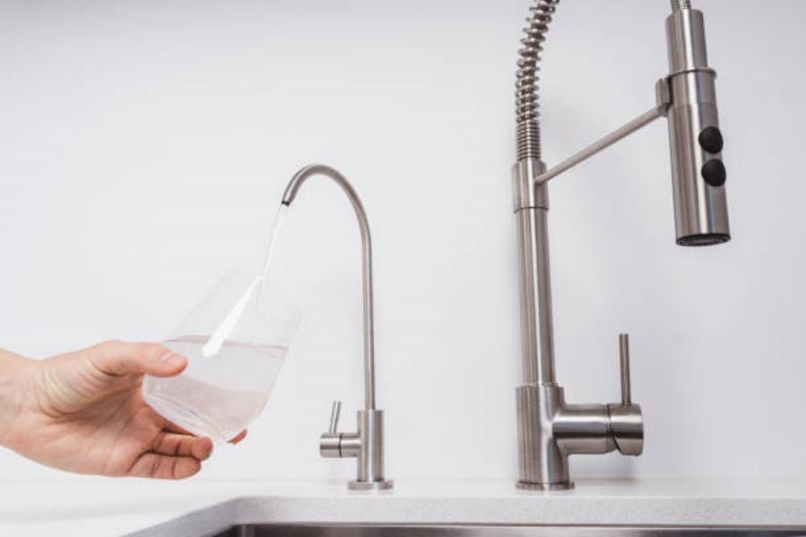 How a Kitchen Faucet Purifier Can Enhance Your Water Quality