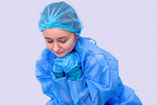 A Comprehensive Guide to Isolation Gowns: Types, Uses, and Regulations