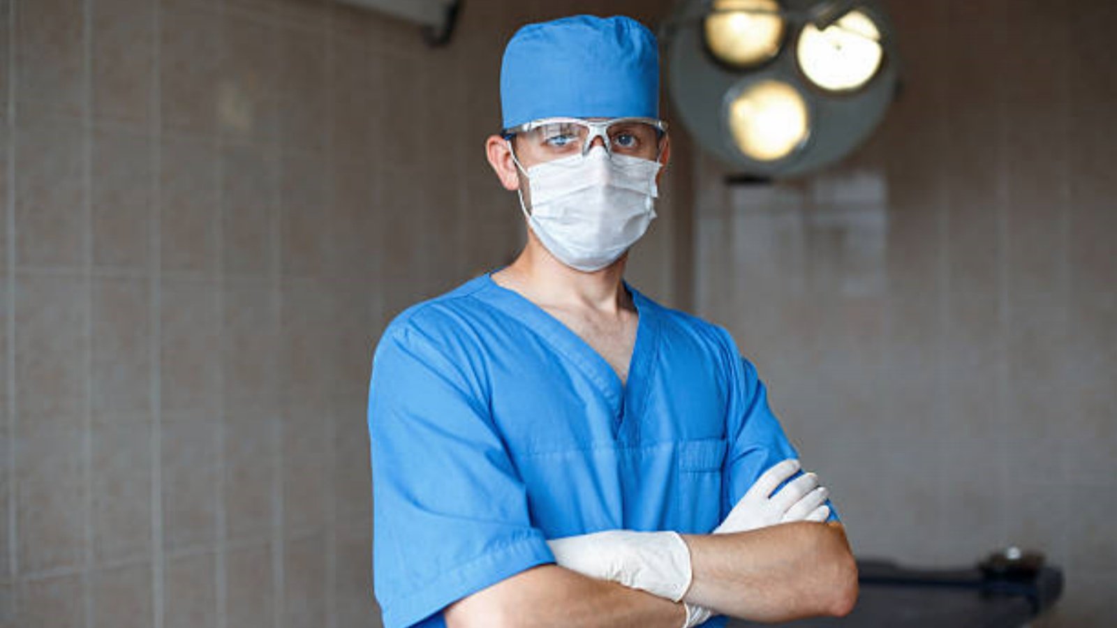 Surgery Fluid-Resistant Surgical Gowns: The Ultimate Protection in the Operating Room