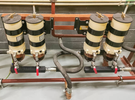 Commercial Water Filtration Systems: Ensuring Clean and Safe Water for Businesses