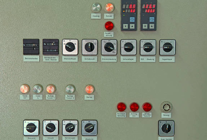 Navigate Momentary Switch & Latching Switch: Full Views