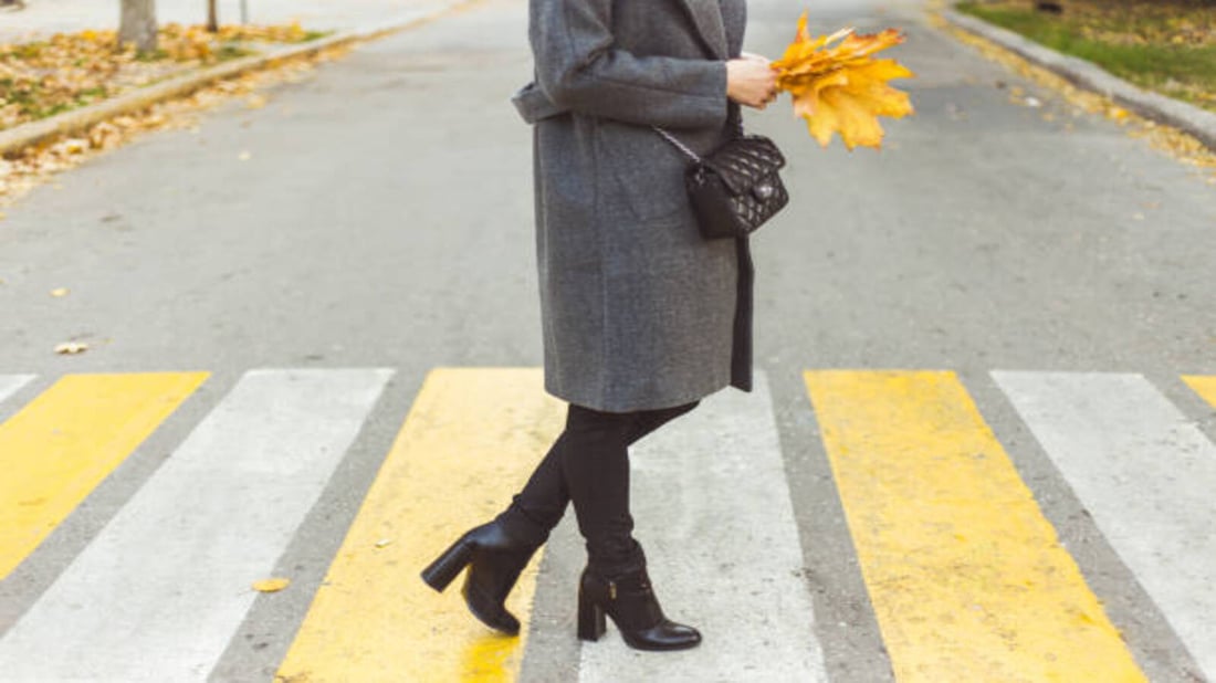 Discover the Top 10 Stylish Women's Snow Boots for Cold Weather