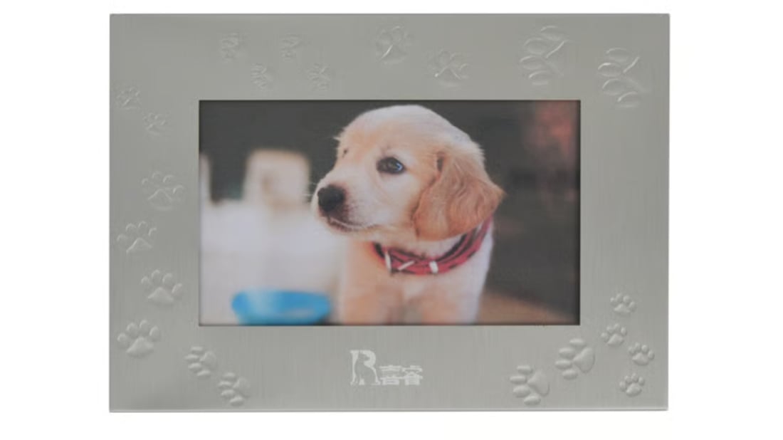 Creating Lasting Memories with a Meaningful Pet Keepsake Frame
