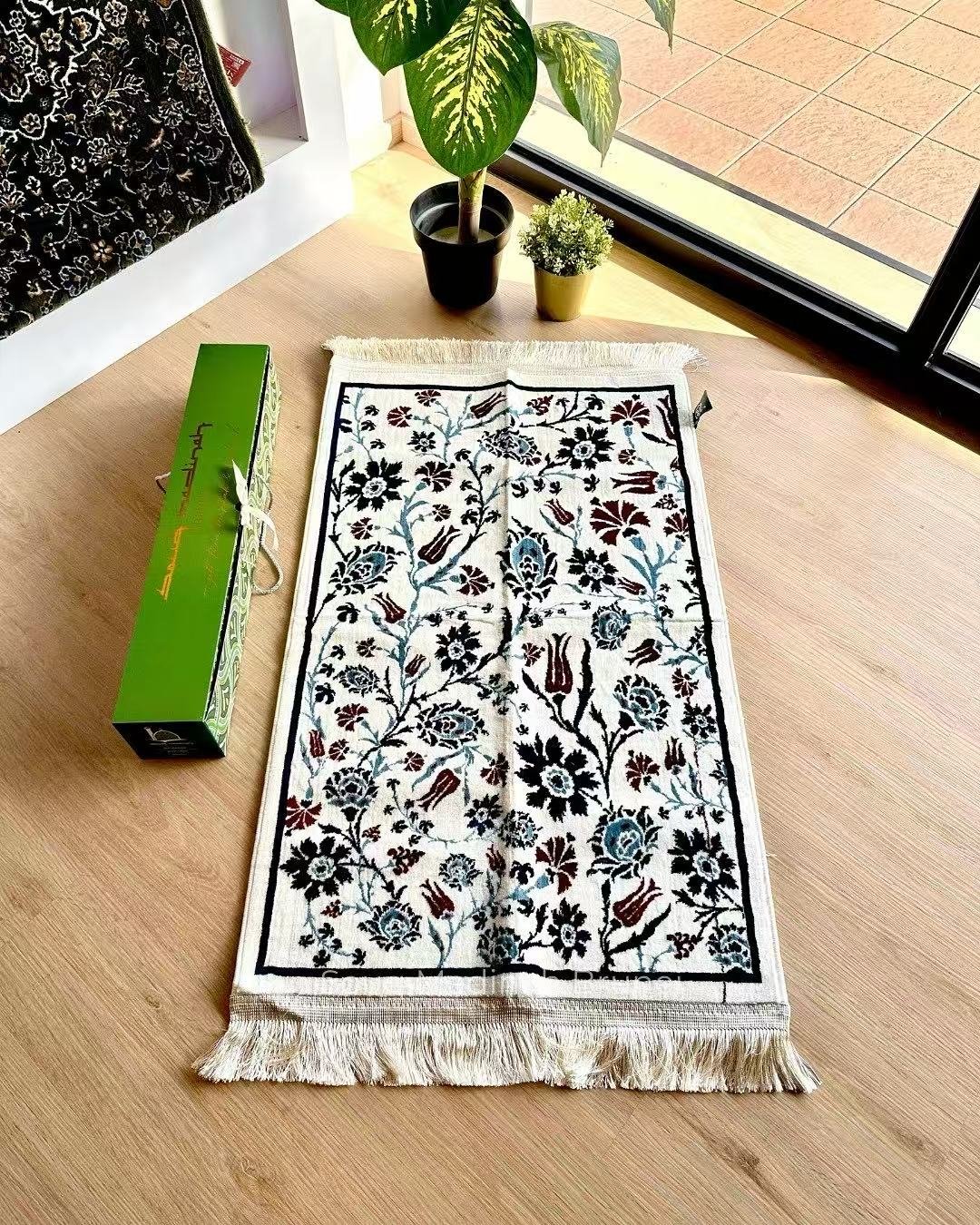 Bulk Digital Printed Prayer Mats – Wholesale Supplier for Custom Islamic Prayer Rugs | High Quality & Non-Slip Backing