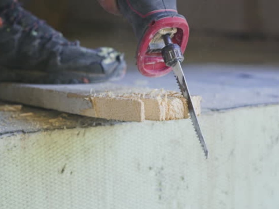 Choosing the Right Jig Saw Blade for Metal Cutting