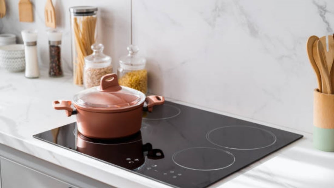 The Convenience of Having a Small Electric Pot in Your Kitchen