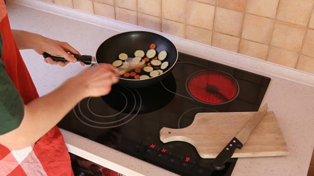 Why an Electric Pot with Steamer is a Must-Have Kitchen Appliance?