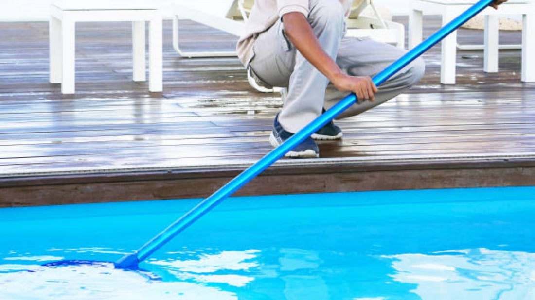 Electric Pool Brush: The Ultimate Solution for Efficient Pool Cleaning