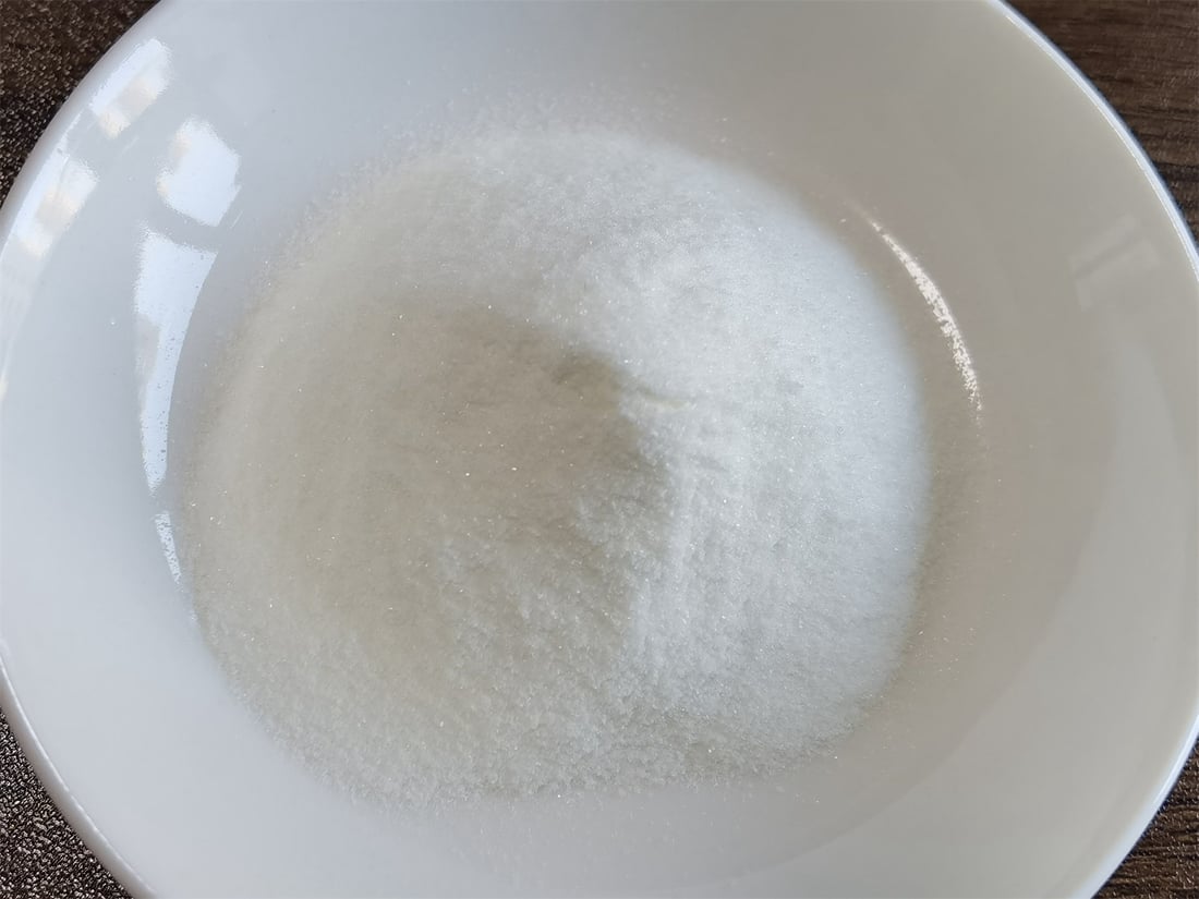Resistant Dextrin in a white bowl
