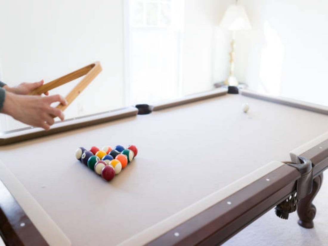 folding_billiard_table