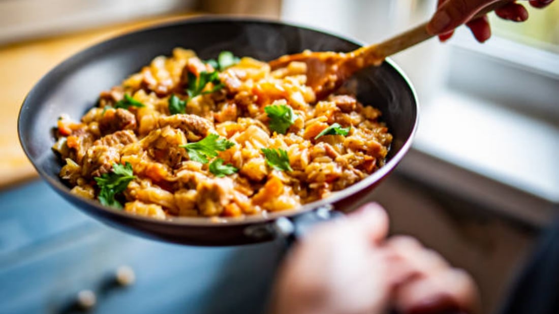 The Ultimate Guide to Outdoor Frying Pans