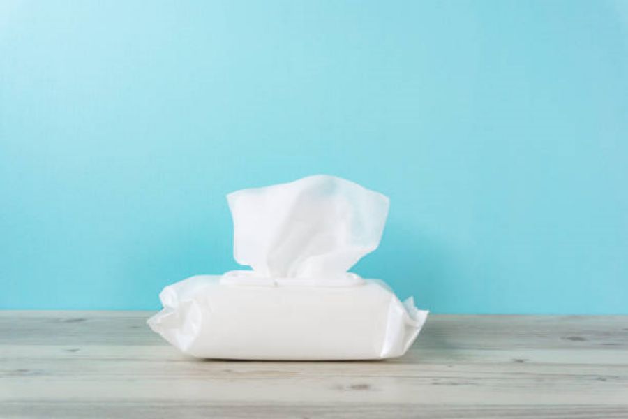 What Are Wet Wipes Made Of? The Comprehensive Guide