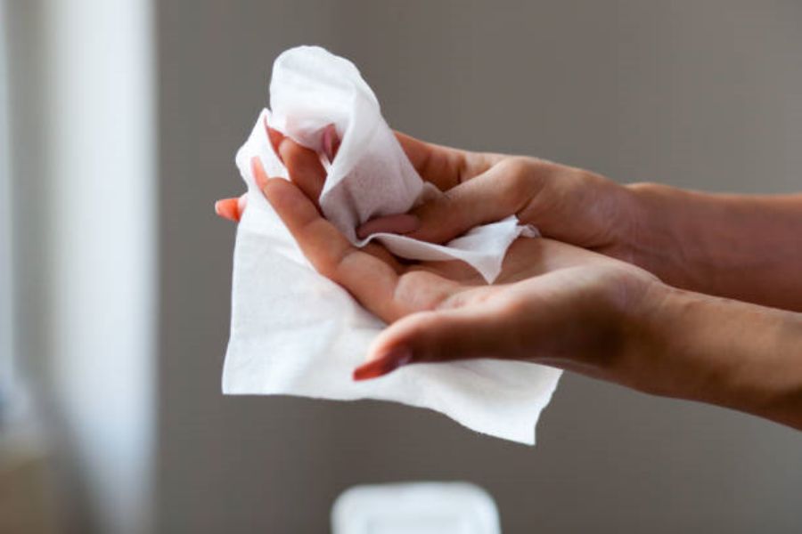 Are Wet Wipes Good for Skin? Everything You Need to Know