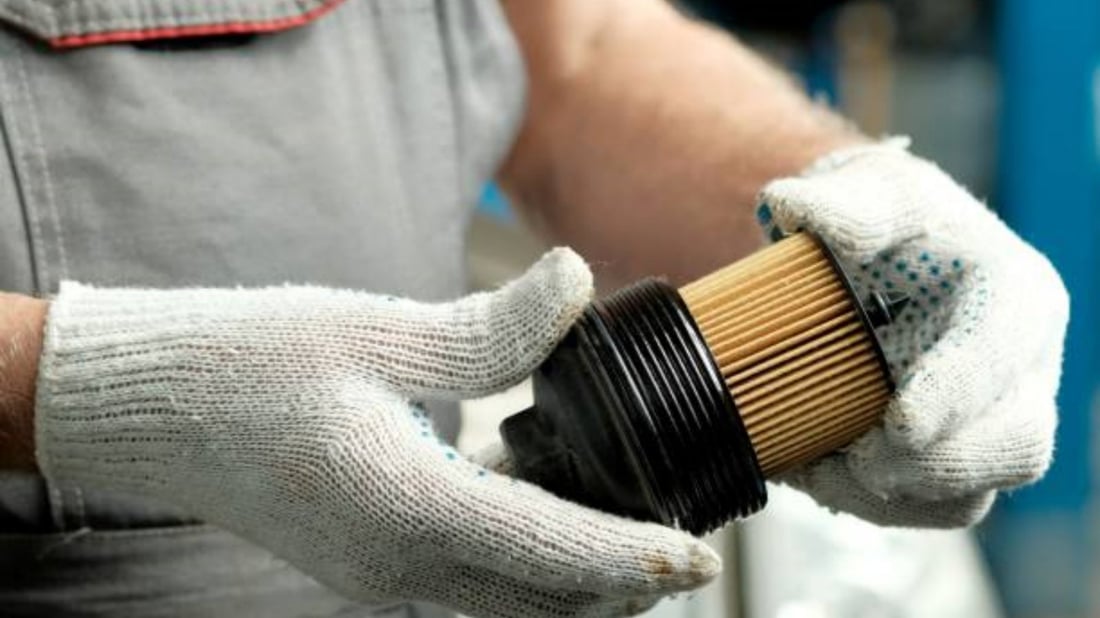 What is the Difference Between Oil Filter and Oil Filter Element?