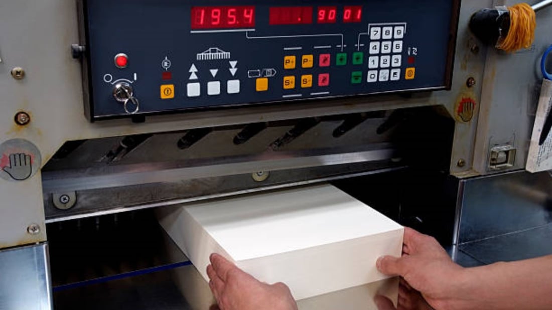 The Ultimate Guide to Rotating Paper Cutters: Everything You Need to Know