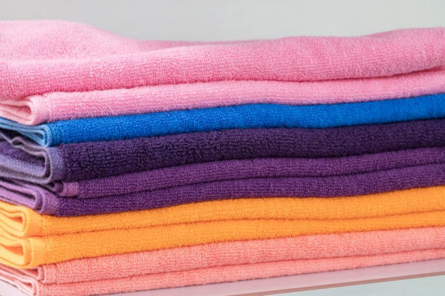 The Ultimate Guide to Plush Beach Towels: Everything You Need to Know