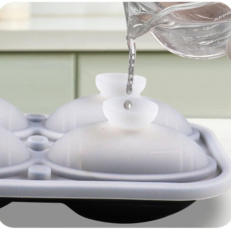 The Benefits of Using Silicone Ice Trays for Your Drinks