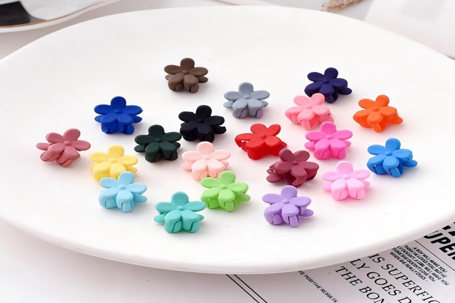 The Making of Plastic Hair Clips: Materials and Manufacturing Process