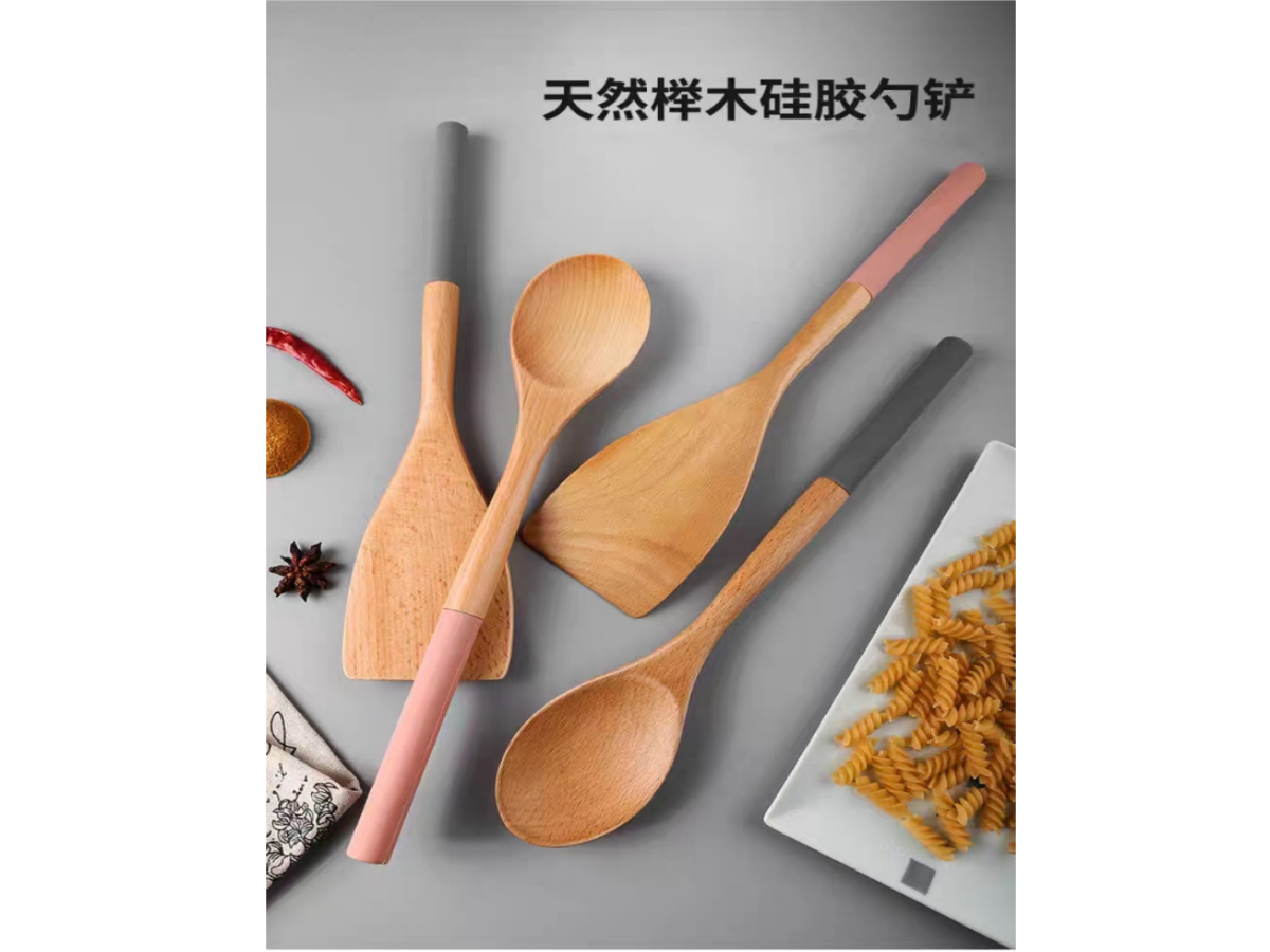 High-Quality Beech Wood Turner