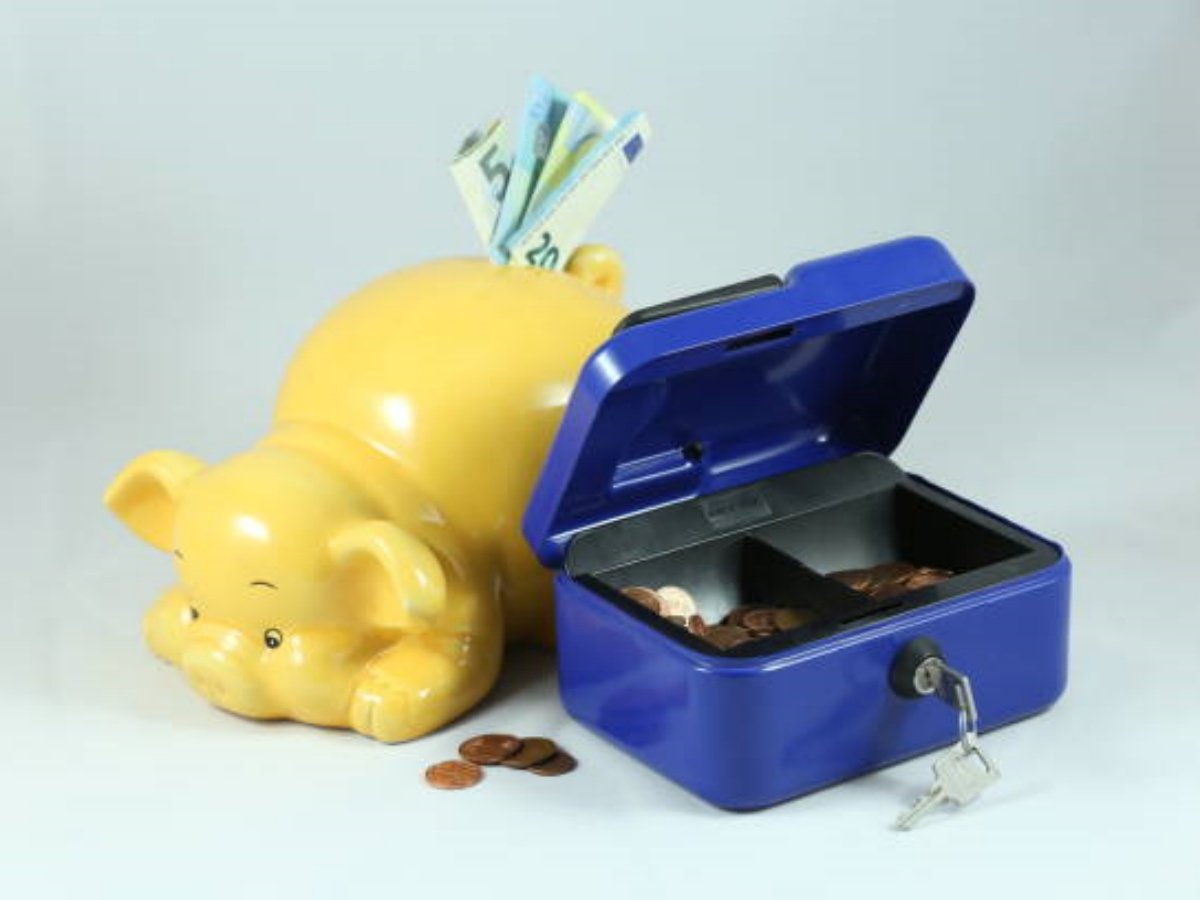 Money ATM Piggy Bank: A Modern Way to Save