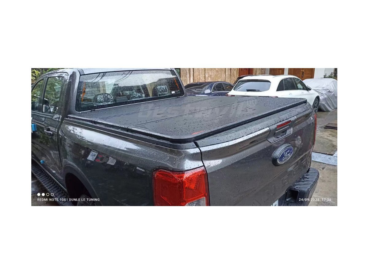 Versatility and Convenience: Exploring the Benefits of Folding Truck Bed Covers