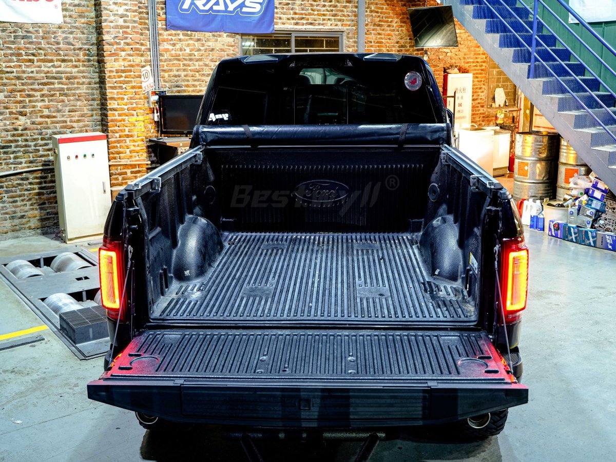 Versatile and Convenient: The Advantages of Roll-Up Truck Bed Covers