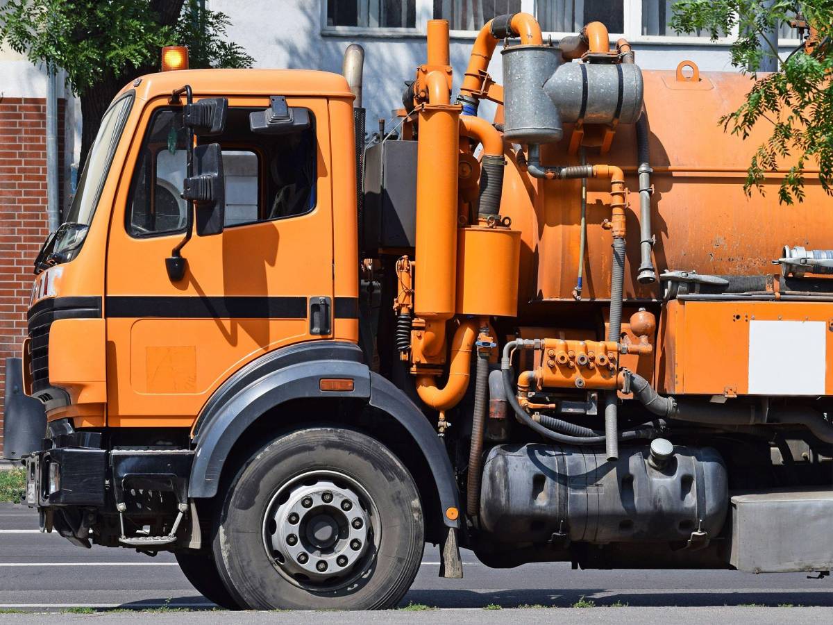 Sewer Vacuum Trucks: The Ultimate Solution for Efficient Cleaning
