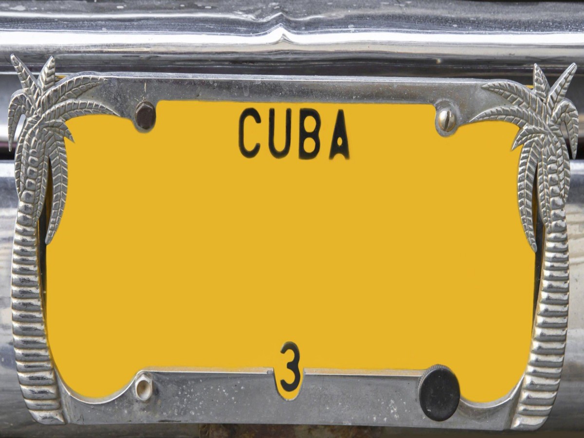 License Plate Frames Wholesale: Enhance the Look of Your Vehicle