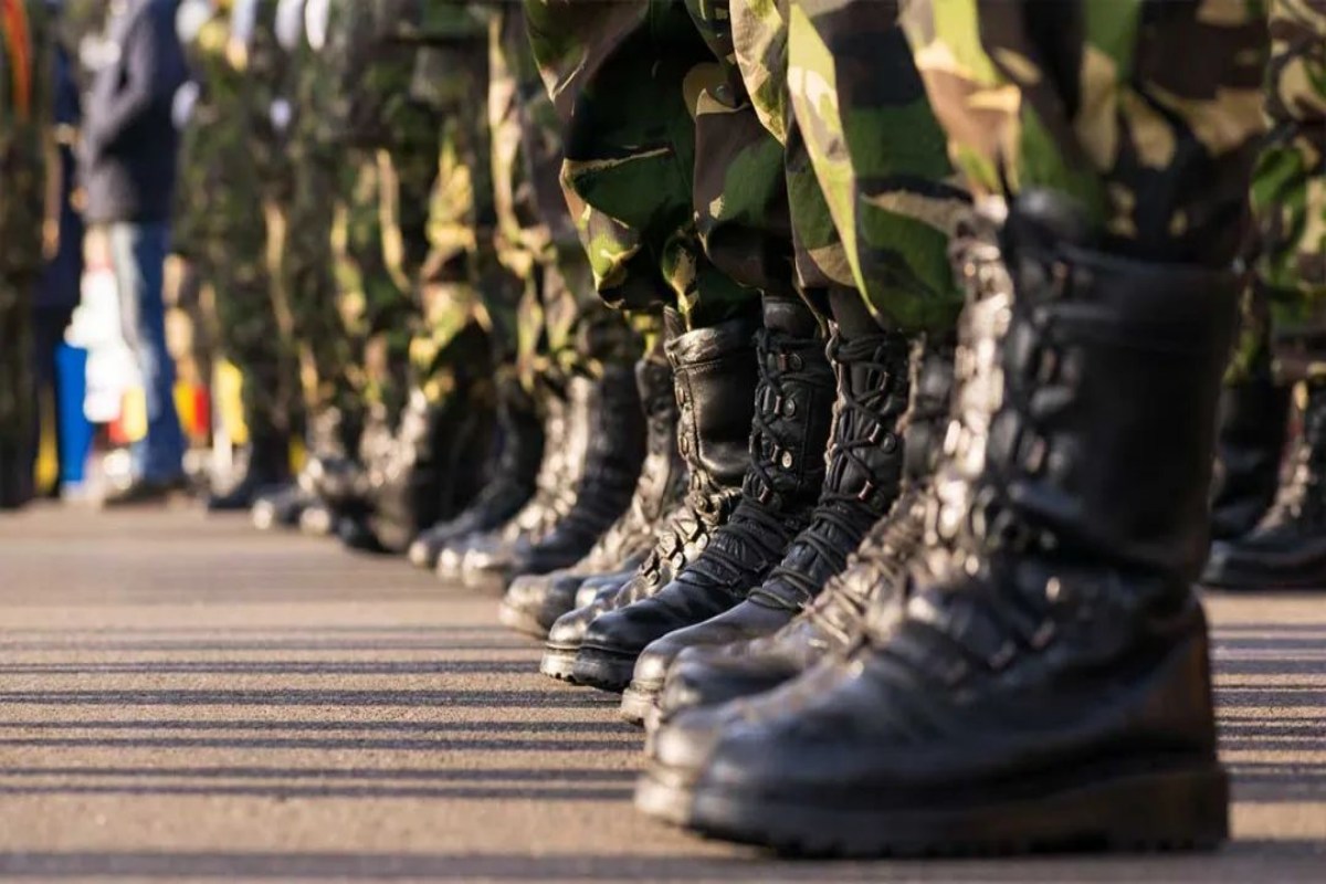 Stealth and Durability: Exploring the Features and Benefits of Camouflage Black Combat Military Jungle Boots