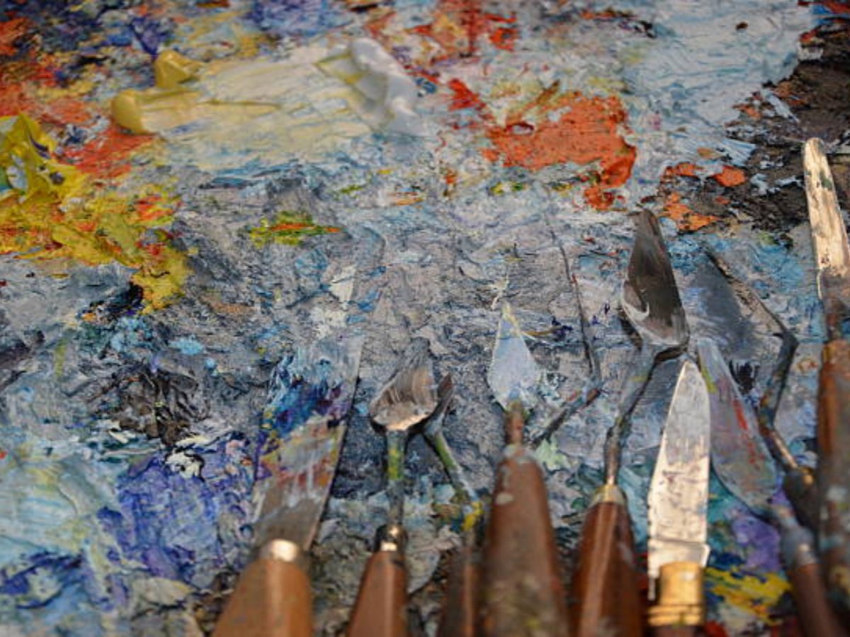 How to Clean Oil Paint Brushes: A Comprehensive Guide