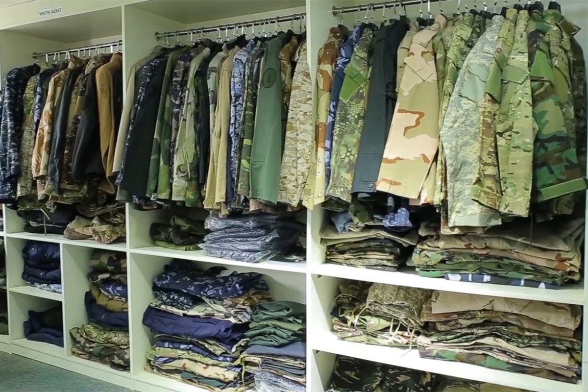 How to Choose Military Uniforms