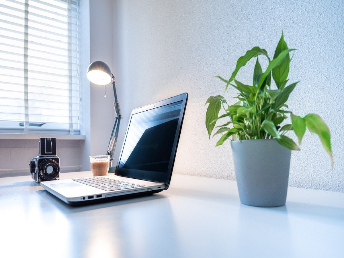 Brighten Up Your Study Space with the Perfect Table Lamp