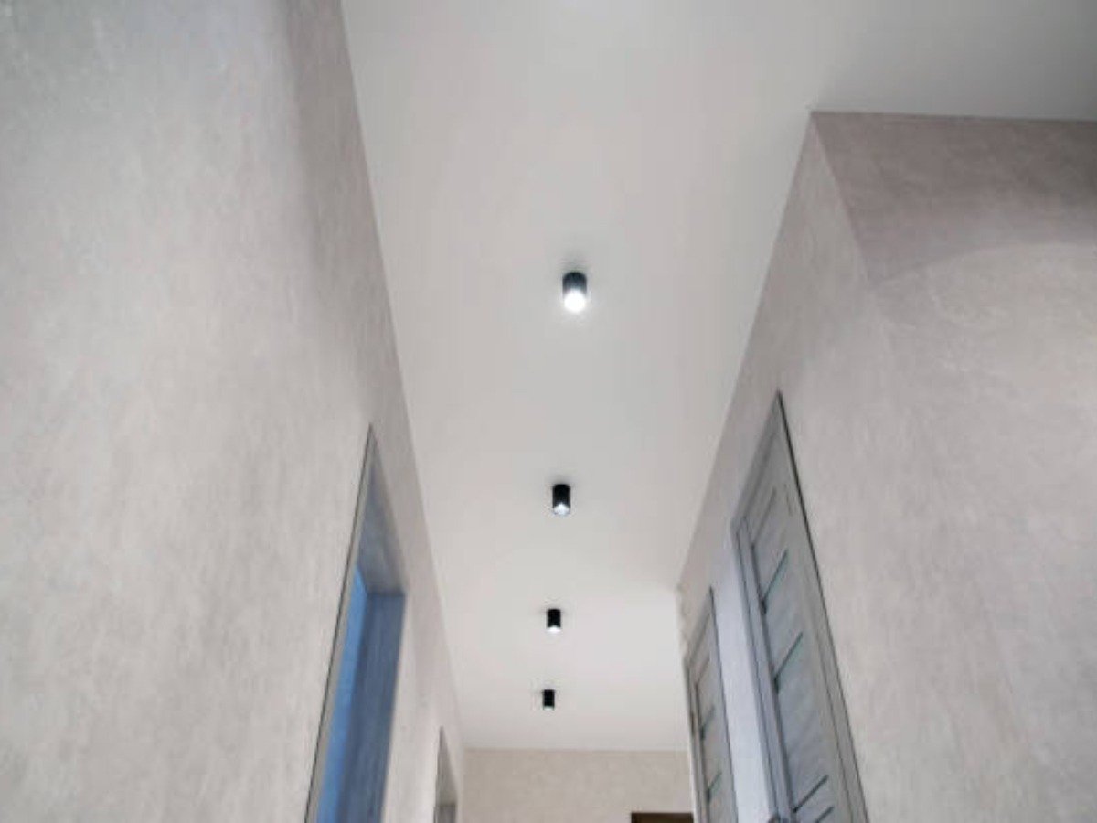 The Benefits of Installing a Ceiling Light Box in Your Home