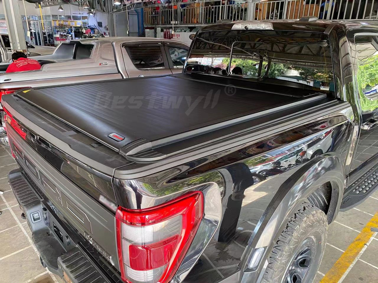 Electric Retractable Tonneau Cover For Ford F150 Raptor