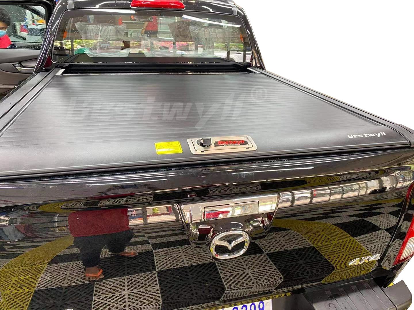 What Material Makes a Tonneau Cover the Best