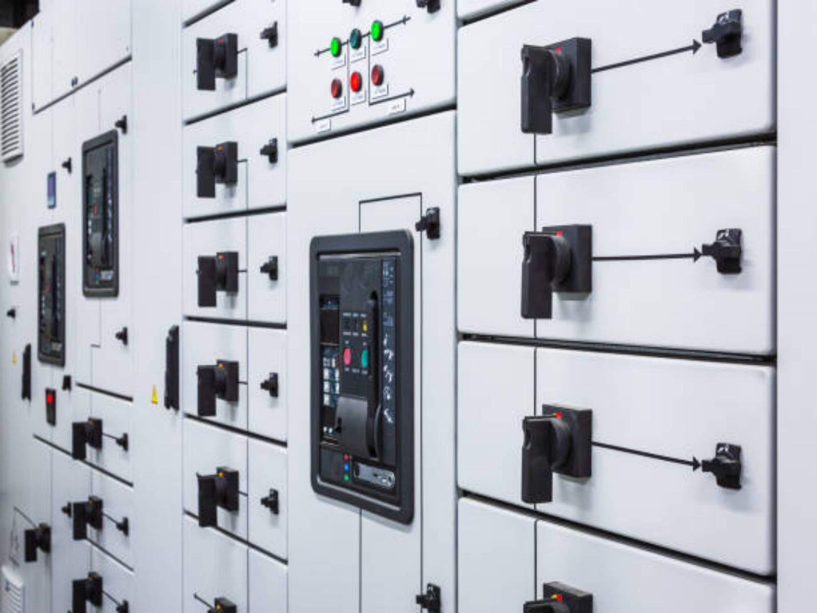 The Importance of Mechanical Products Circuit Breaker in Electrical Systems