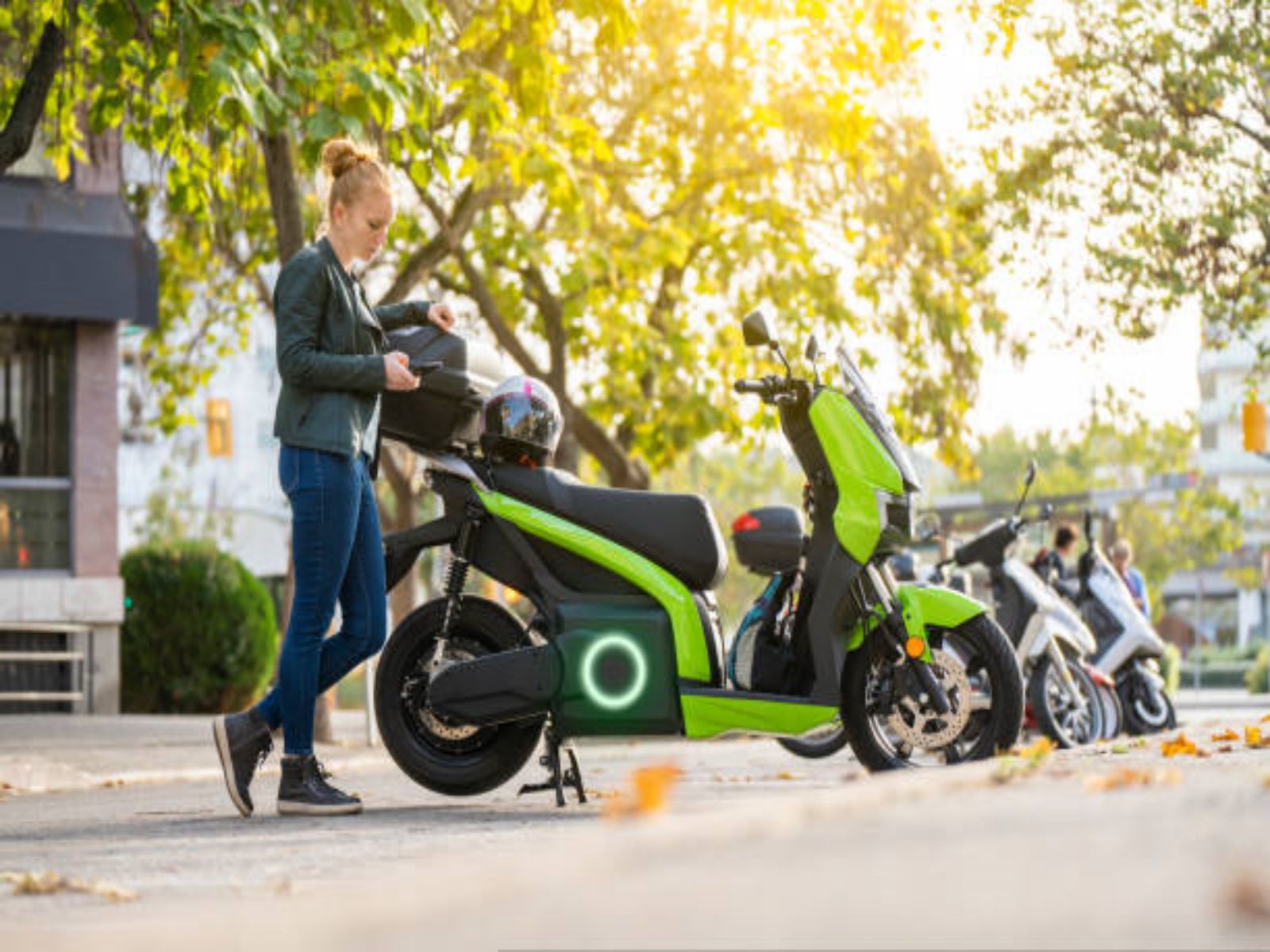 Electric Motorcycle BMS: Reducing Carbon Footprint in Transportation