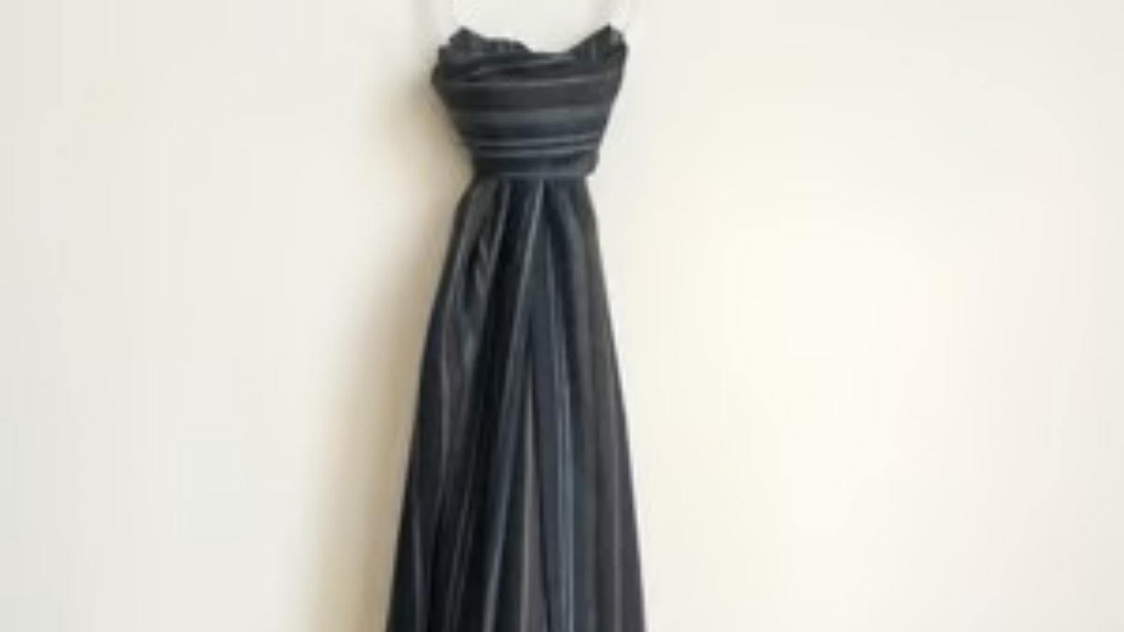 The Beauty and Luxury of Cashmere Fabric