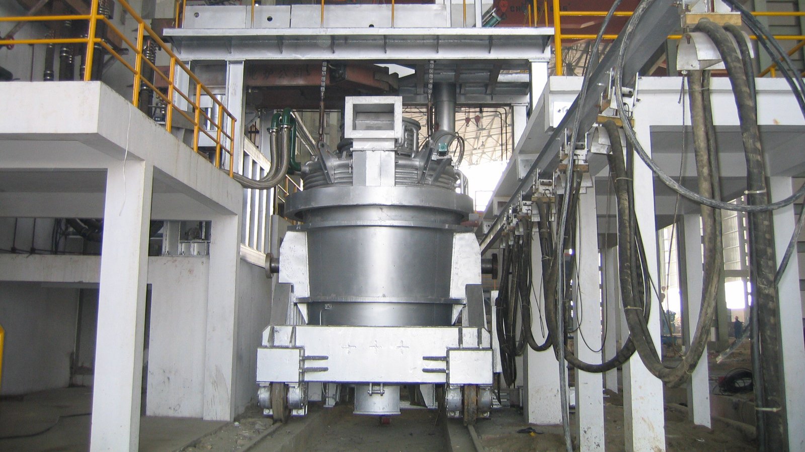 The Advantages of using a Ladle Furnace for Steel Refining