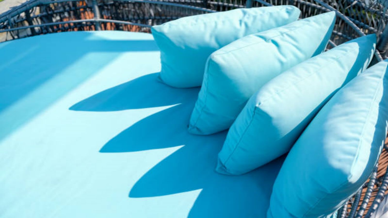 Fabric Paint for Outdoor Cushions: A Complete Guide