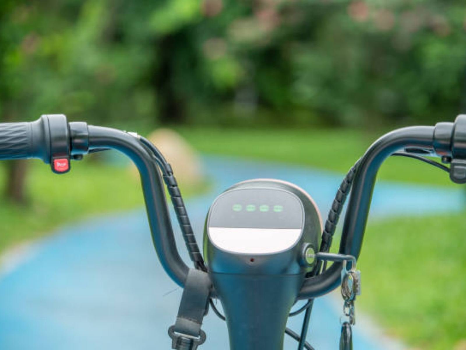 E-Scooter Battery Management System: Maximizing Efficiency and Performance