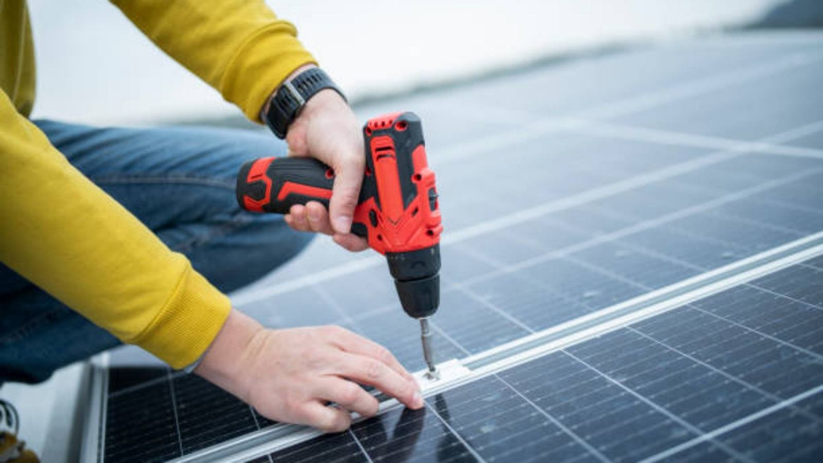 The Benefits of Using Solar Ground Screws for Your Solar Panel Installation