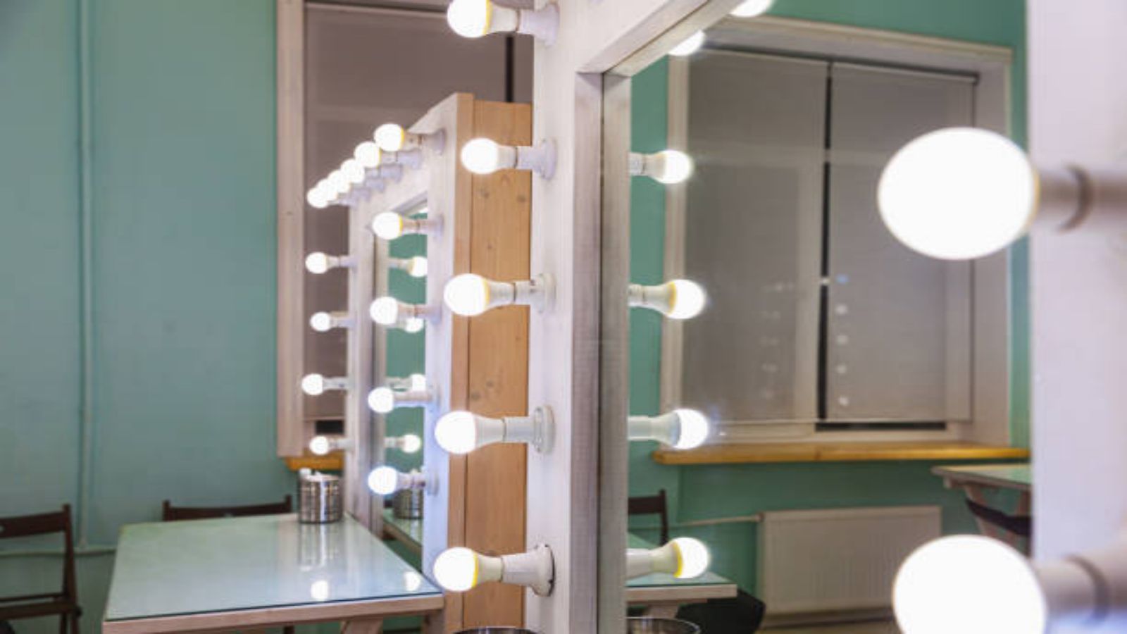 The Importance of Commercial Vanity Lights in Enhancing Bathroom Aesthetics