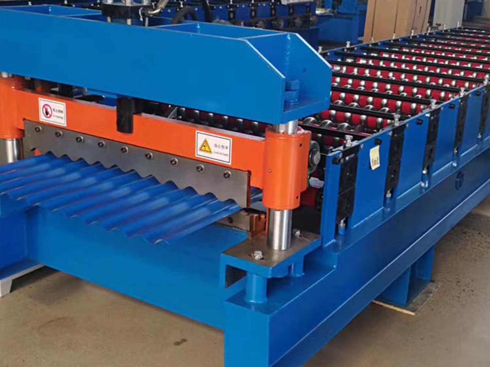 The Benefits of Using a Metal Steel Roofing Machine