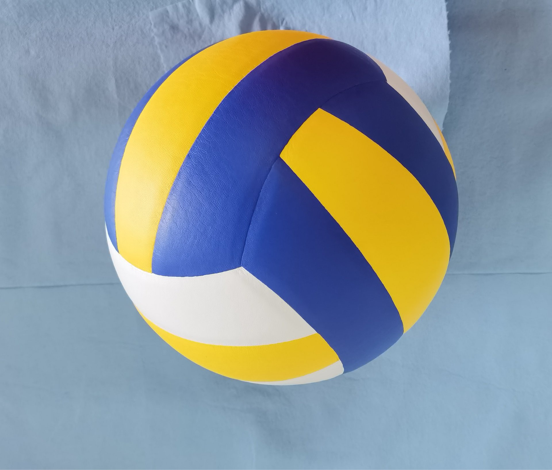 The Advantages of Using a Laminated Volleyball