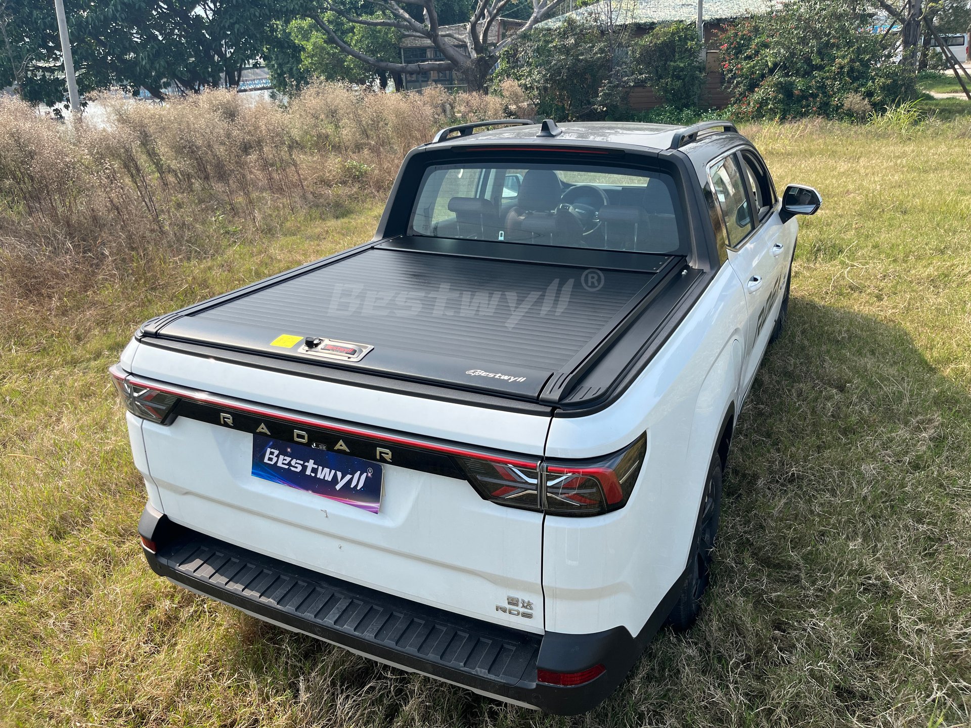 Manual Retractable Tonneau Cover For Geely Radar