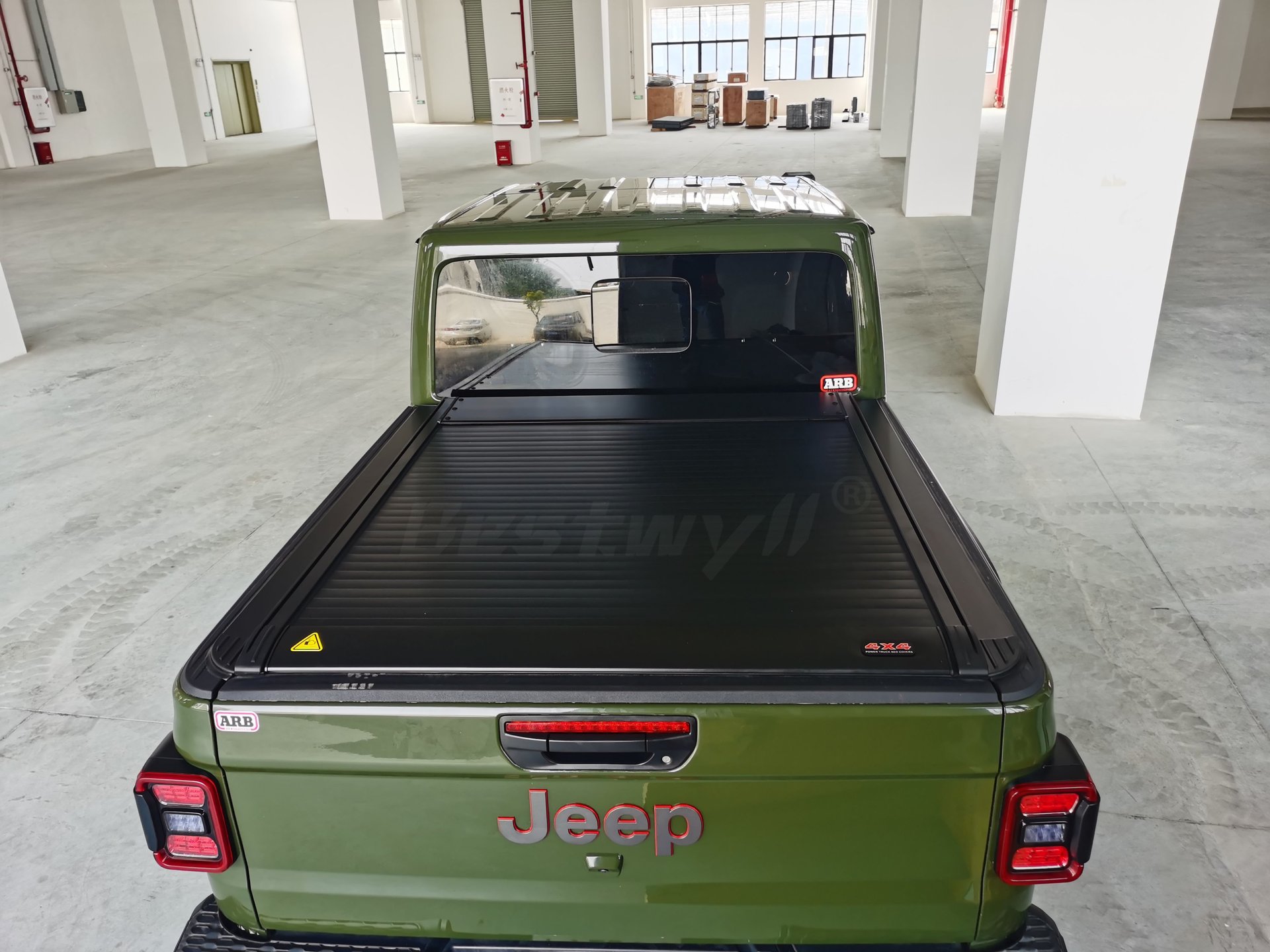 Electric Tonneau Cover For Jeep Gladiator